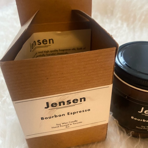 BNIB Scented Jensen Bourbon espresso lux scented big 8 ounce Wax Candle!! - Picture 3 of 4